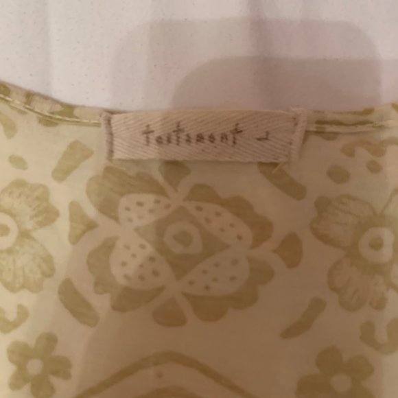 Flutter Sleeve Aztec Top - Picture 4 of 4